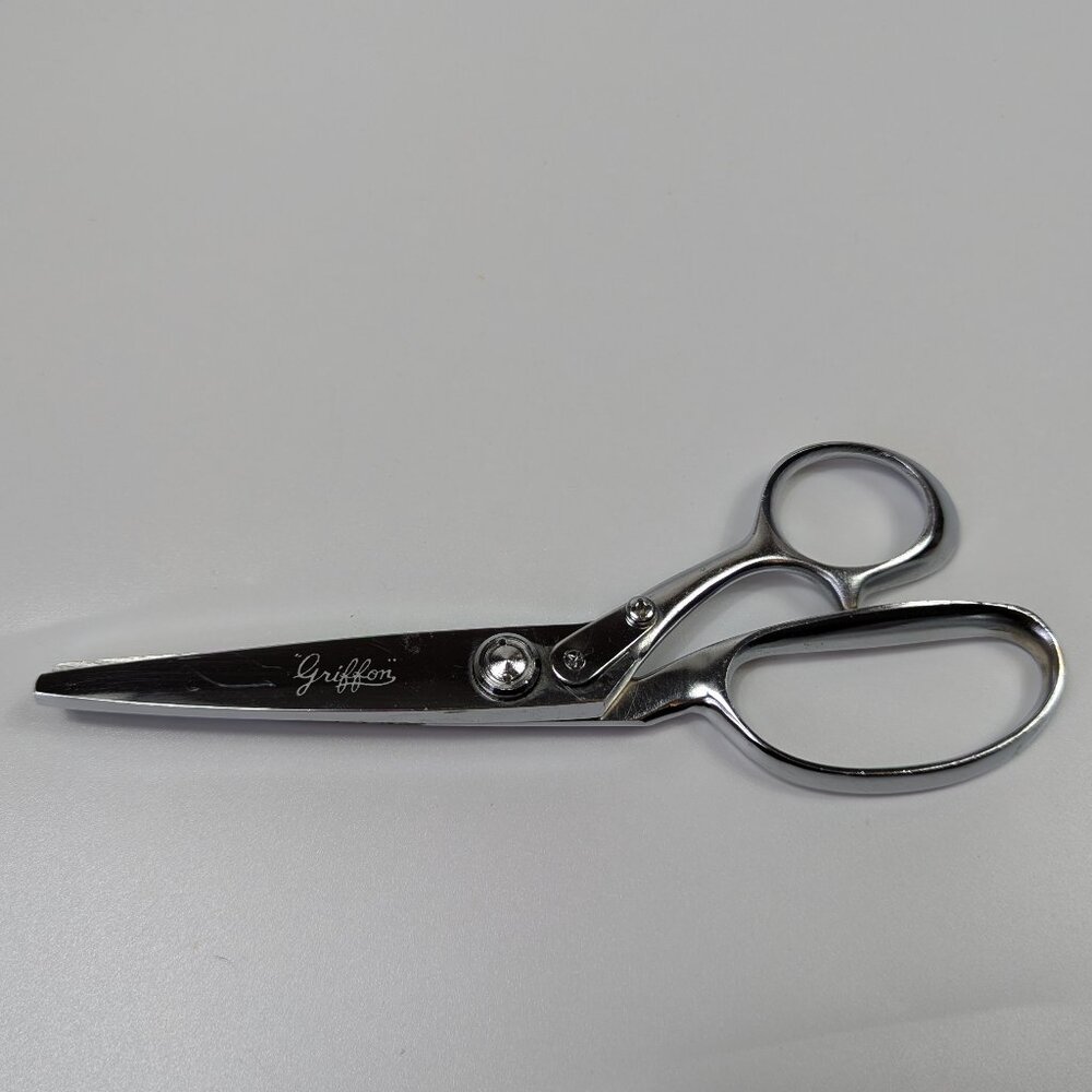 Vintage Griffon Cutlery Pinking Shears Made in Japan